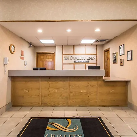Quality Inn Morris I-80